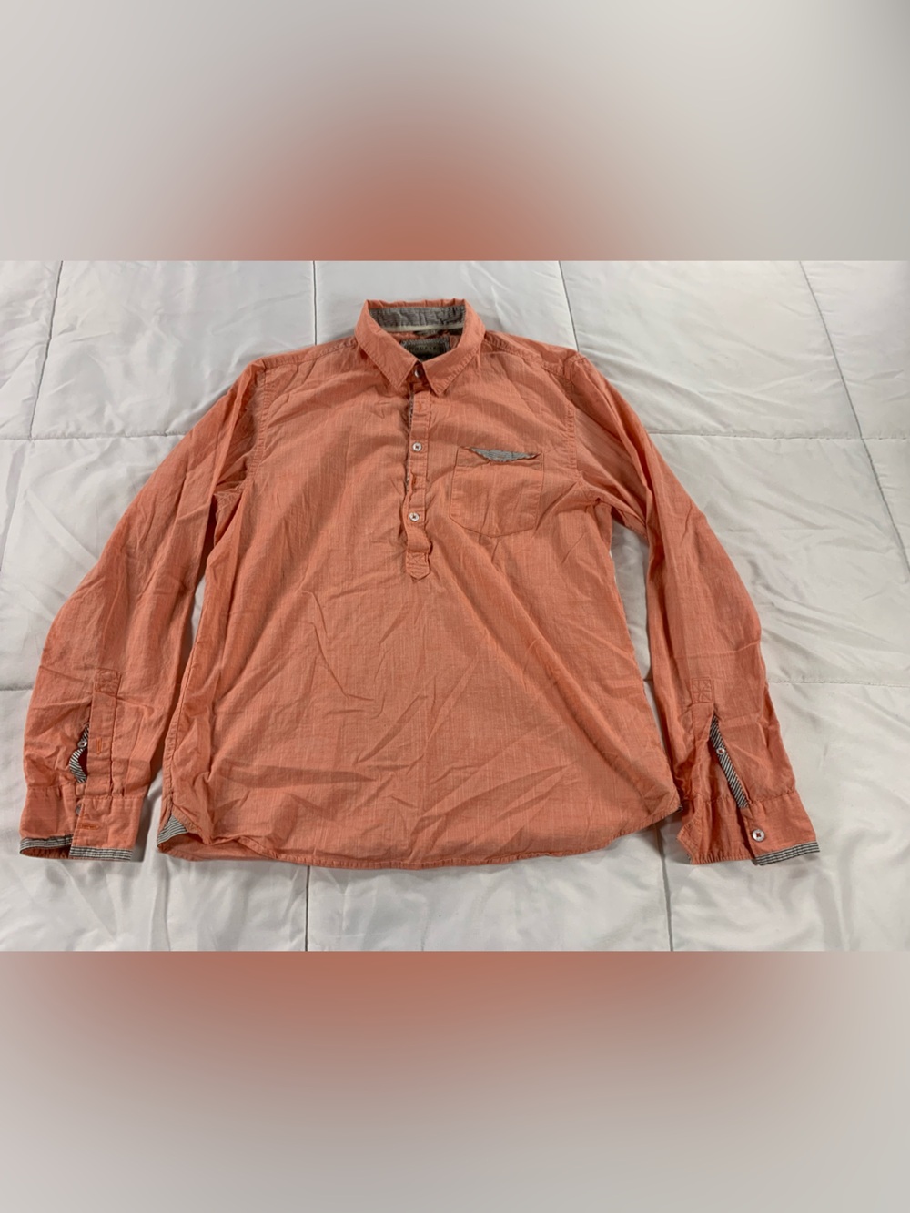 Pre loved GUESS shirt mens size M